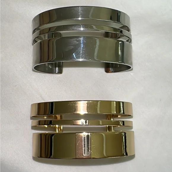 ✨💛 Gold Cut out Cuff Bangle with 3 lines from Nordstrom 💛✨ - Picture 10 of 11